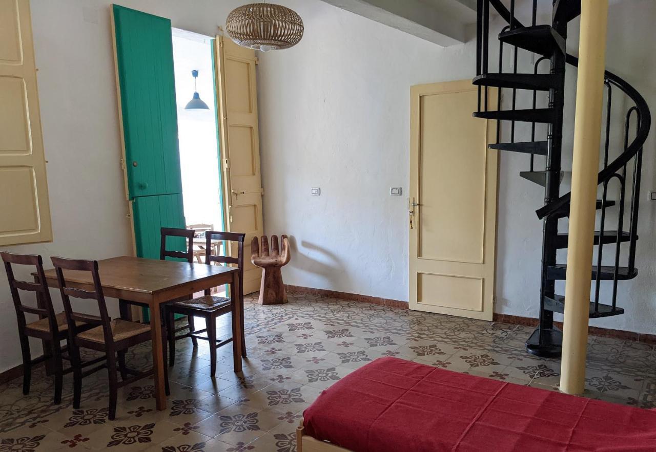 Cala Vinagra House Bed & Breakfast Carloforte  Exterior foto
